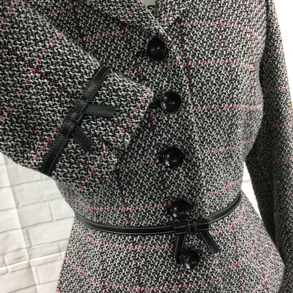 TAHARI 6P |Tweed blazer with Leather Details